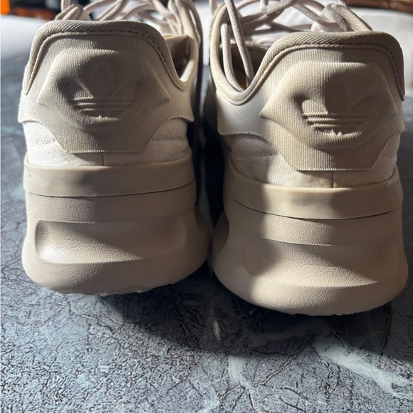Adidas AdiFOM TRXN wonder beige sneakers - Picture 7 of 8